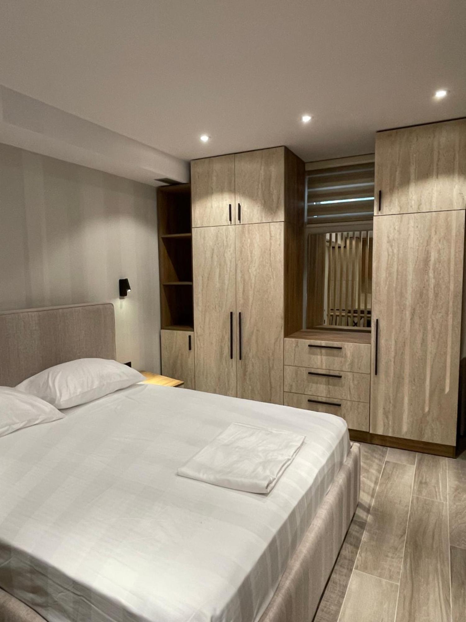 Tirana Elite Apartments Bagian luar foto